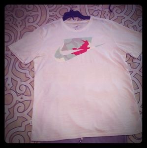 Nike off white tee shirt